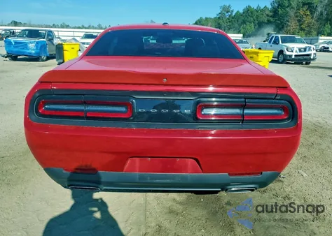 2020 Dodge Challenger Sxt z USA, uszkodzony, nr VIN 2C3CDZAG2LH159544